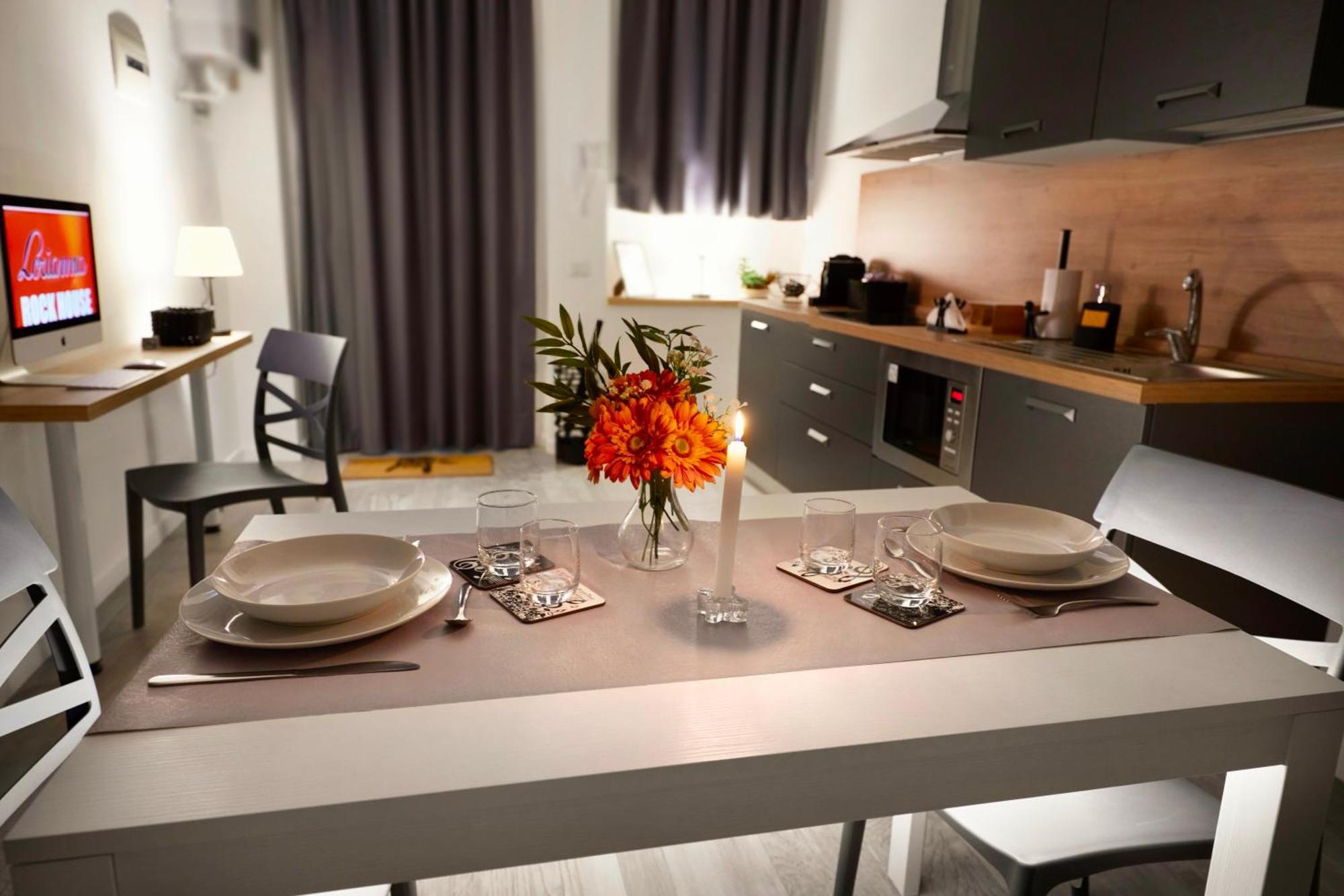 Lorianna Rock House Apartman Milánó Kültér fotó